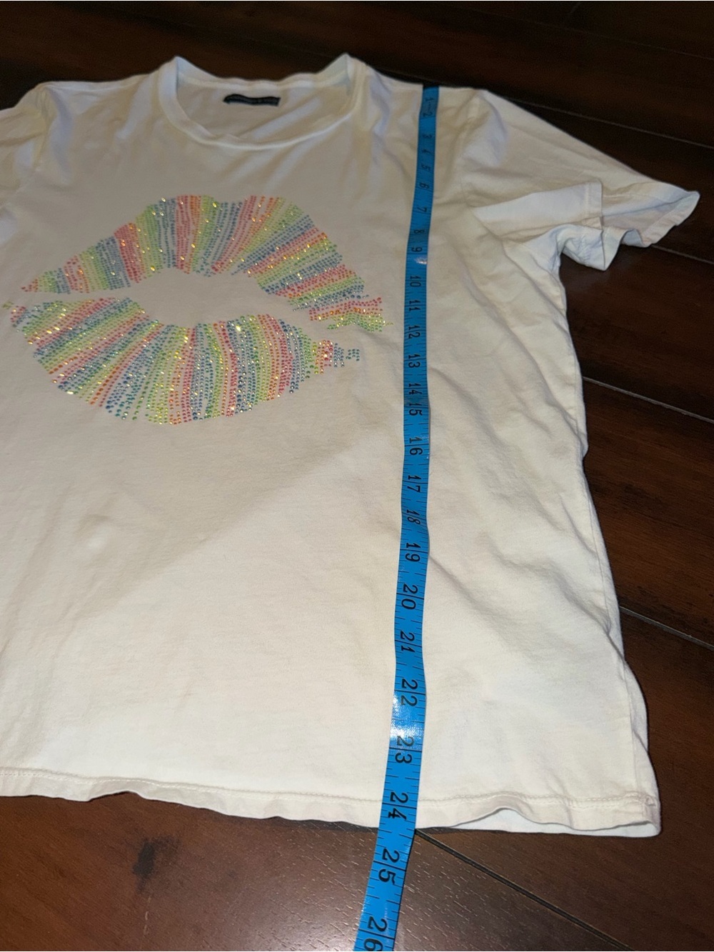 Lauren Moshi | Rainbow Rhinestone Lips Graphic Tee | M - Picture 10 of 12